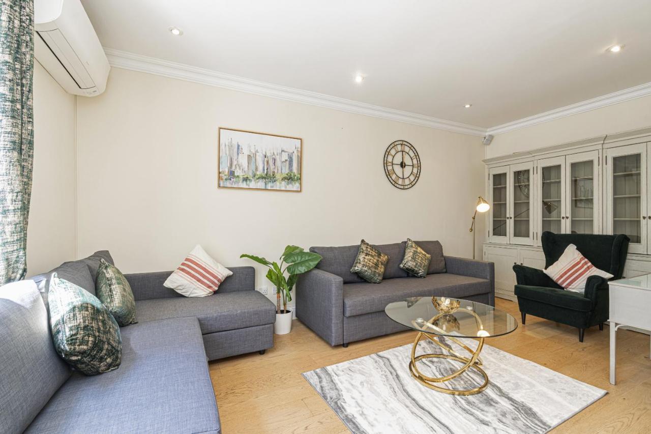 Apartamento Fabulous House Near Harrods And The Science Museum Londres Exterior foto