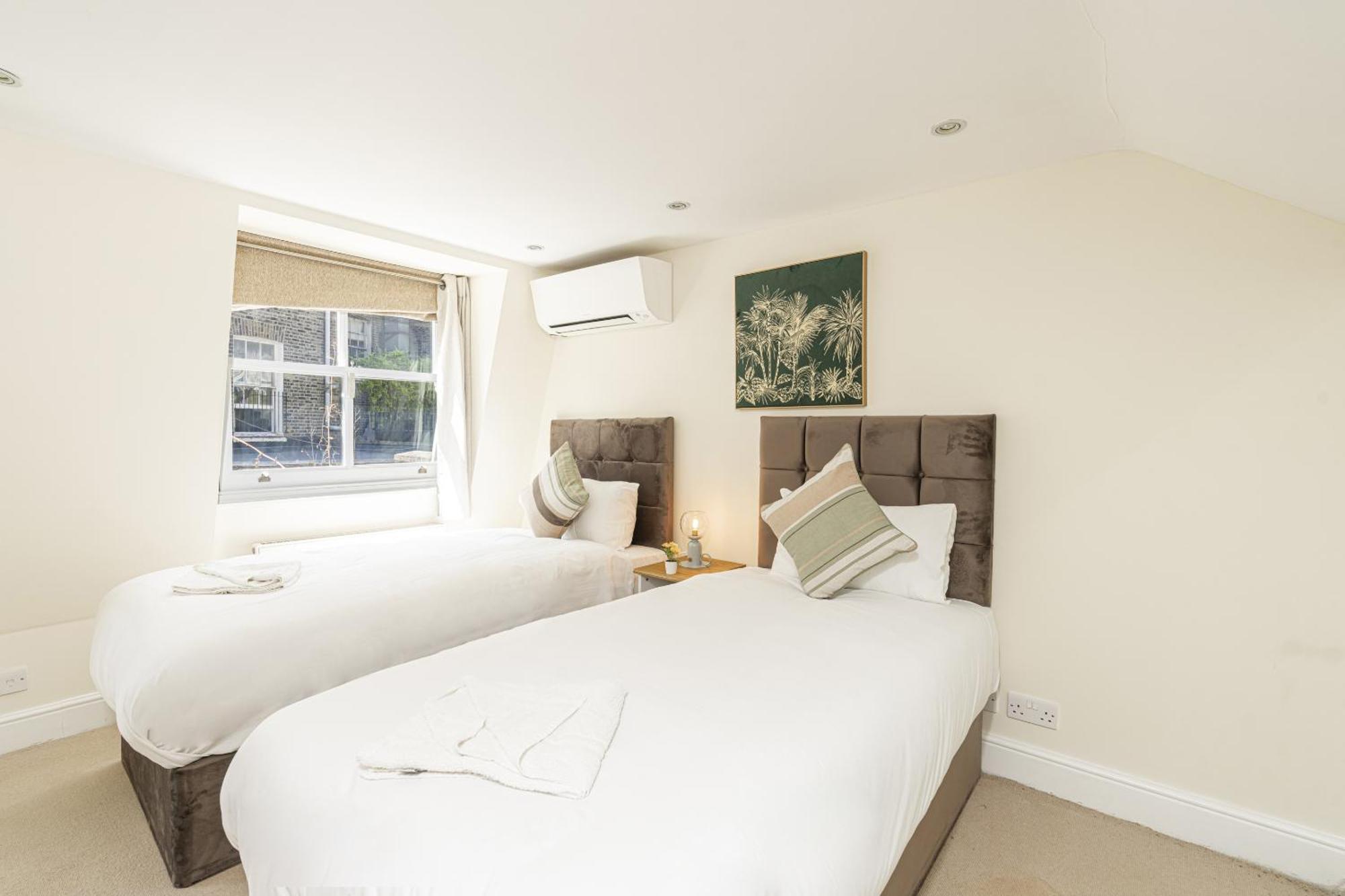 Apartamento Fabulous House Near Harrods And The Science Museum Londres Exterior foto